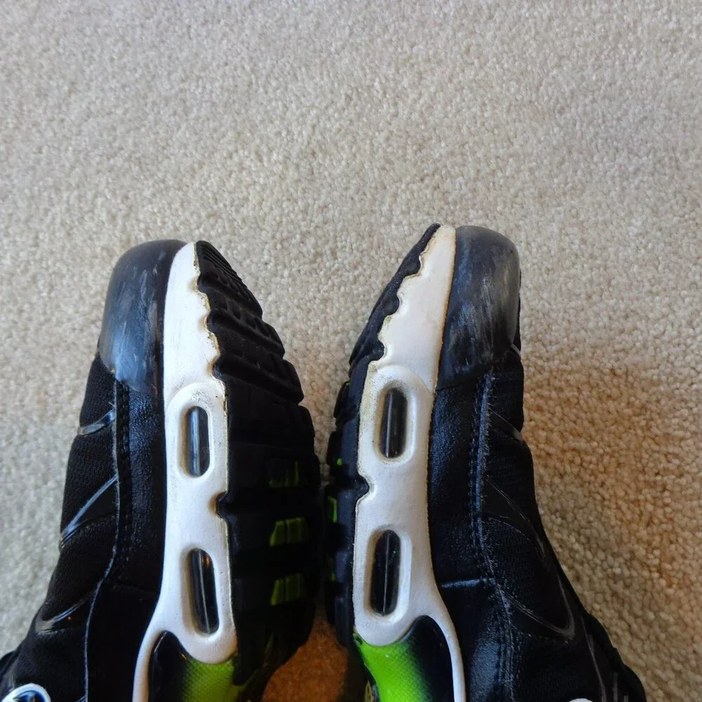 NIKE Kids Air Max Plus I GS Black Volt ‎ DM3264-001 Size 6.5Y